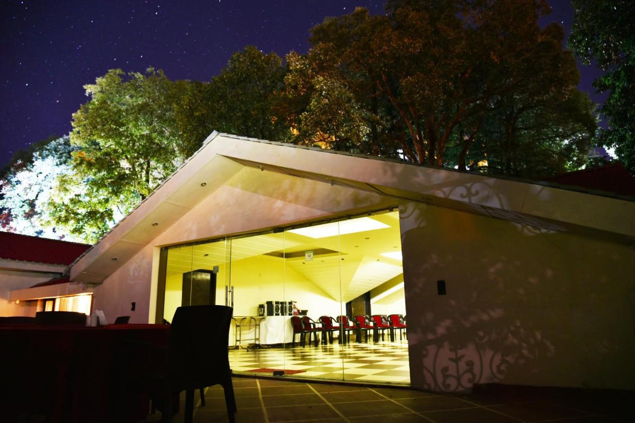 Indraprastha Resort Dalhousie Exterior foto
